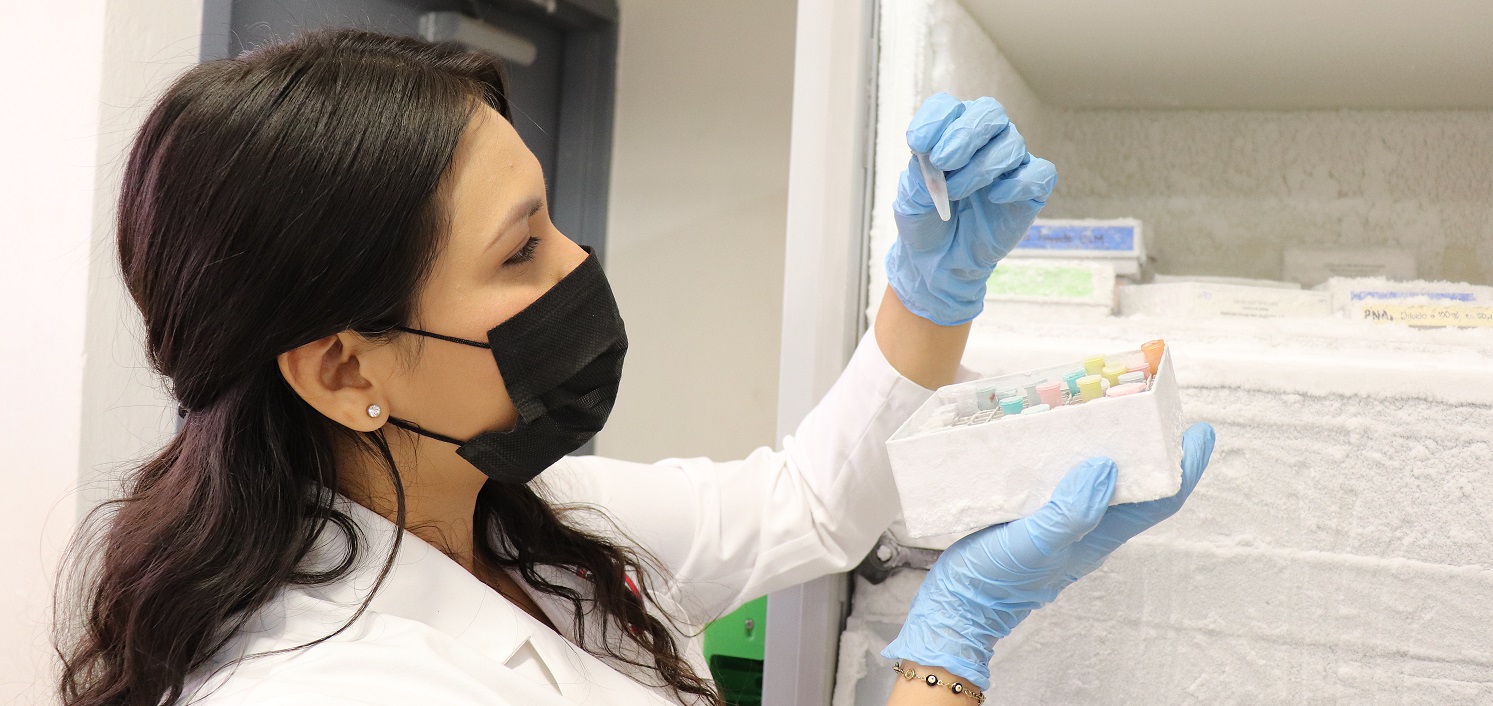 Despierta el interés por la investigación el trabajar en laboratorios: académico