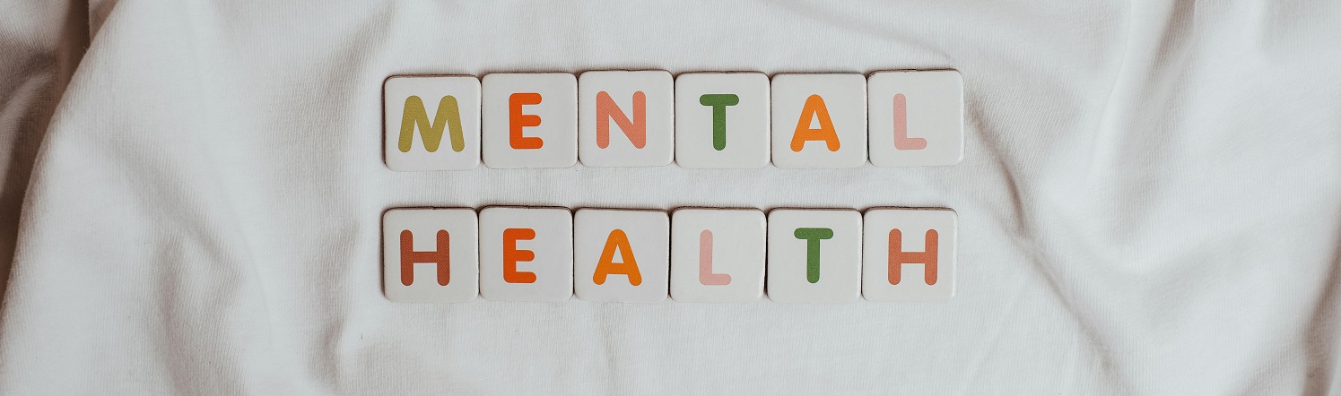 Jóvenes somatizan emociones y no identifican tipos de crisis: especialistas