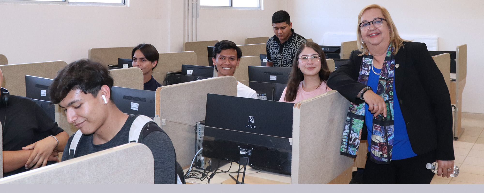 Inauguran en campus Navojoa una Sala de Interacción Tecnológica