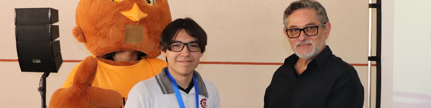 Jesús Alberto Copado Díaz: ganador del Concurso de Física y Matemáticas de campus Navojoa
