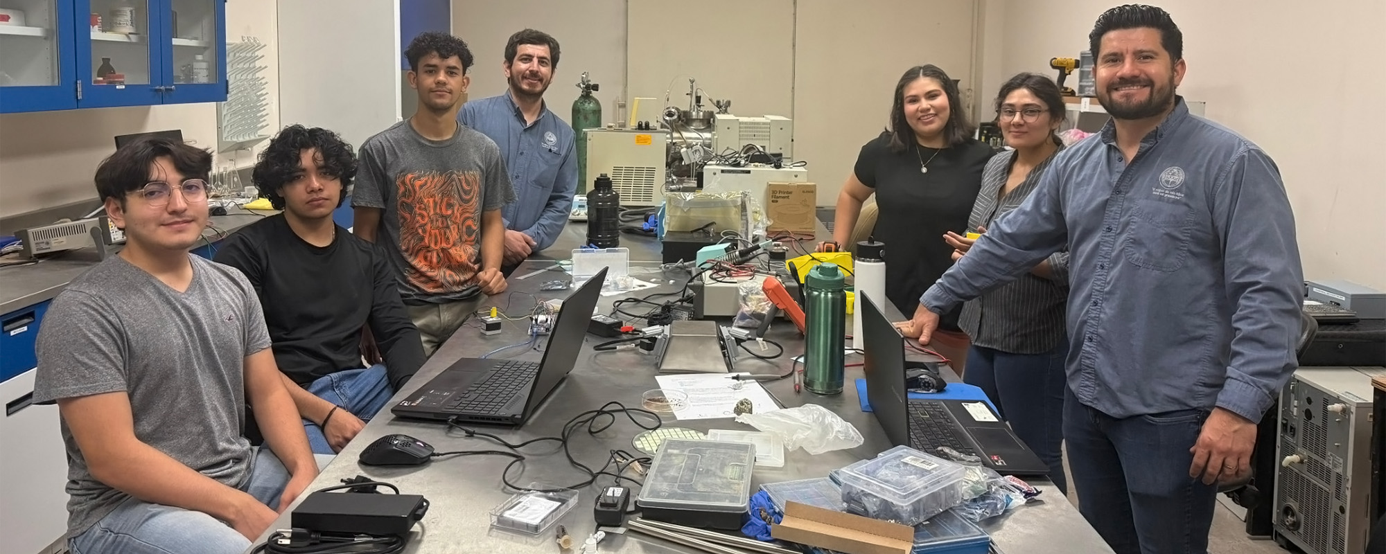 Participan estudiantes de Mecatrónica y Física en estancia de verano del Programa Delfín